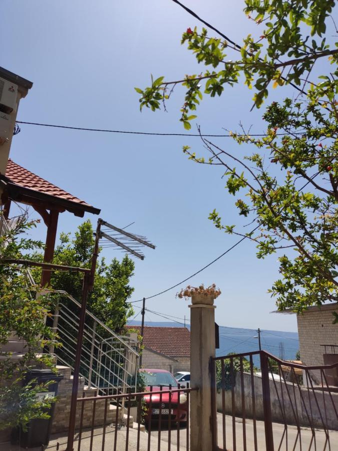 Apartman Lu Jesenice (Split-Dalmatia) Exterior foto